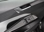 Volkswagen ID.3 Pro Edition 204pk Warmtepomp 18"Lichtmetalen Velgen Navigatie Camera Adaptive Cruise Control Climate Control
