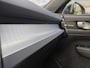Volvo XC40 B4 211PK Plus Dark | BLIS | Trekhaak | H&K | Verwarm. Stoelen+Stuur | ACC | PDC V+A | Camera Achter |