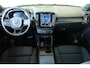 Volvo EX40 Single Motor Extended Range Plus 82 kWh | Trekhaak | Verwarmbare voorstoelen en stuurwiel | Premium audio by Harman Kardon | Adaptieve cruise control | Warmtepomp | Apple carplay/Android auto