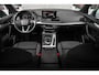 Audi Q5 45 TFSI | Panoramadak | Stoelverwarming | Achteruitrijcamera | | Achteruitrijcamera | Apple Carplay/Android Auto|telefoonintegratie premium | Cruise control adaptief met Stop&Go