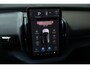 Volvo EX30 P3 Plus Europa 51 kWh | Elektrische bedienbare voorstoelen | Stoelverwarming | Stuurwielverwarming | Harman Kardon Premium Audio | Adaptive Cruise Control | BLIS | Parkeercamera | Google Infotainment | Parkeersensoren voor en achter