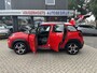 Citroën C3 Aircross 1.2 110pk S&S Shine **mooie uitvoering in helder rood** Vingerhoets; Vierde Generatie Eersteklas Service. Al meer dan 100 jaar een begrip in de Brabantse Kempen