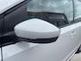 Volkswagen Up! 1.0 65PK | Climate Control| Parkeersensoren| 4seizoen banden| Camera | Automatische verlichting|
