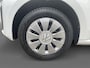 Volkswagen Up! 1.0 65PK | Climate Control| Parkeersensoren| 4seizoen banden| Camera | Automatische verlichting|