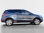 Ford Kuga 1.5 EcoBoost Titanium | Wegklapbare trekhaak| Navigatie| elec achterklep| Parkeersensoren| 4 seizoen banden| Stuur verwarming| Stoel verwarming| Vooruit verwarming| Climate Control | Zeer netjes!