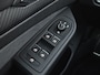 Volkswagen Golf 1.5 eTSI R-Line Business | ACC | Stuur/Stoel verw. | Rijklaar inclusief 1 jaar BOVAG garantie!