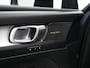Volvo XC40 2.0 B4 Plus Dark | Memory | BLIS | Harman/Kardon | Trekhaak | Cruise Control | Camera | Stuurwiel verwarming