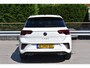 Volkswagen T-Roc 1.0 110PK TSI R-Line | ACC | Digital Cockpit Pro | Extra getint glas achter | App Connect | Dode-hoek detectie |