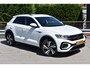 Volkswagen T-Roc 1.0 110PK TSI R-Line | ACC | Digital Cockpit Pro | Extra getint glas achter | App Connect | Dode-hoek detectie |