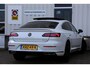 Volkswagen Arteon 1.4 TSI eHybrid R-Line*Parelmoer Wit*Perfect Onderh.*Pano/ACC/HUD/Sfeer/Elek. Trekhaak/Half Leder/Stoelverw./Stuurverw./Massage/360/IQ Drive/19 inch LM*