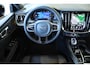 Volvo V60 T6 Plug-in hybrid AWD Plus Dark | Head-up Display | 360° Parkeercamera | Panoramadak | Stoelverwarming | 19'' Lichtmetalen velgen | Parkeersensoren voor + achter | Google Infotainment | Stuurwielverwarming |