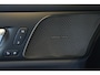 Volvo V60 T6 Plug-in hybrid AWD Plus Dark | Head-up Display | 360° Parkeercamera | Panoramadak | Stoelverwarming | 19'' Lichtmetalen velgen | Parkeersensoren voor + achter | Google Infotainment | Stuurwielverwarming |