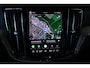 Volvo V60 T6 Plug-in hybrid AWD Plus Dark | Head-up Display | 360° Parkeercamera | Panoramadak | Stoelverwarming | 19'' Lichtmetalen velgen | Parkeersensoren voor + achter | Google Infotainment | Stuurwielverwarming |