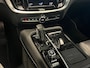 Volvo V60 2.0 T8 Twin Engine AWD R-Design - Pano - Camera - Carplay - Leder - El Kofferklep - Cr + Cl Control