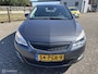 Opel Astra 1.4 Edition schade ! rijd goed