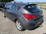 Opel Astra 1.4 Edition schade ! rijd goed