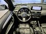 BMW X1 xDrive25e High Executive M-Sport | Panorama | 19” | Trekhaak | Camera | HUD | Stormbay metallic