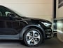 Volvo XC40 2.0 B3 Ultimate Dark 2WD Pano, ACC, Apple Carplay, Virtual Cockpit, Harman&Kardon, Stoelverwarming, Elek Stoelen, Airco