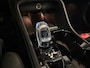 Volvo XC40 2.0 B3 Ultimate Dark 2WD Pano, ACC, Apple Carplay, Virtual Cockpit, Harman&Kardon, Stoelverwarming, Elek Stoelen, Airco