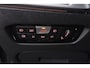 BMW 3-Serie 320i High Executive Edition (STOELVERWARMING, CAMERA, PDC, SFEERVERLICHTING, TREKHAAK AFNEEMBAAR, DEALER ONDERHOUDEN)