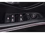 BMW 3-Serie 320i High Executive Edition (STOELVERWARMING, CAMERA, PDC, SFEERVERLICHTING, TREKHAAK AFNEEMBAAR, DEALER ONDERHOUDEN)