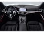 BMW 3-Serie 320i High Executive Edition (STOELVERWARMING, CAMERA, PDC, SFEERVERLICHTING, TREKHAAK AFNEEMBAAR, DEALER ONDERHOUDEN)