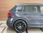Volkswagen Tiguan 1.4 TSI eHybrid R-Line Business+ | Black Style | Urano Grey | ACC | Massage | CarPlay| Trekhaak | 20 Inch Suzuka