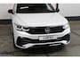 Volkswagen Tiguan 1.5 TSI R-Line | Pano Trekhaak IQ.Lights Camera HuD Keyless DCC CarPlay Elek. kofferklep