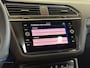 Volkswagen Tiguan 1.5 TSI R-Line | Pano Trekhaak IQ.Lights Camera HuD Keyless DCC CarPlay Elek. kofferklep