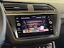 Volkswagen Tiguan 1.5 TSI R-Line | Pano Trekhaak IQ.Lights Camera HuD Keyless DCC CarPlay Elek. kofferklep