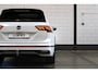 Volkswagen Tiguan 1.5 TSI R-Line | Pano Trekhaak IQ.Lights Camera HuD Keyless DCC CarPlay Elek. kofferklep