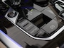 BMW X5 xDrive40i High Executive (NL-Auto / Skylounge / Luchtvering / 4Wiel sturing / 3D Camera / Stoelverw. + Koeling / Softclose / H&K / Vol!)