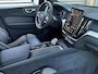 Volvo XC60 2.0 T8 Plug-in hybrid AWD Plus Black Edition Harman-Kardon Premium Sound system, Parkeercamera, Verwarmde stoelen 4X, Eelectr.verstelbare voorstoelen