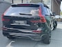 Volvo XC60 2.0 T8 Plug-in hybrid AWD Ultra Black Edition / Pano. dak / Head-up display / Elek. verstelbare stoelen / Voor+achter+stuur verwarmd / Harman kardon / 360 camera / BLIS / Seat memory /