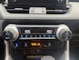 Toyota RAV4 2.5 Hybrid Style Afneembare trekhaak , Winterbanden set met lm velgen , Parkeersensoren , Applecarplay/Android auto , 2 Tone lak
