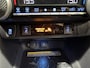 Toyota RAV4 2.5 Hybrid Style Afneembare trekhaak , Winterbanden set met lm velgen , Parkeersensoren , Applecarplay/Android auto , 2 Tone lak