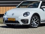 Volkswagen Beetle Cabriolet 1.4 TSI Dune / White Silver /