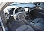 Volvo EX40 Single Motor Extended Range Plus 82 kWh | Trekhaak | Verwarmbare voorstoelen en stuurwiel | Warmtepomp | Premium audio by Harman Kardon | Apple carplay/Android auto | Keyless