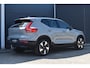 Volvo EX40 Single Motor Extended Range Plus 82 kWh | Trekhaak | Verwarmbare voorstoelen en stuurwiel | Warmtepomp | Premium audio by Harman Kardon | Apple carplay/Android auto | Keyless