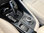 BMW X1 sDrive20i VDL Nedcar Edition | Trekhaak | Camera | Leder | Head-Up Display | Navi | Stoelverwarming | Elektrische achterklep | LED | 12 maanden Bovag Garantie