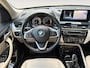 BMW X1 sDrive20i VDL Nedcar Edition | Trekhaak | Camera | Leder | Head-Up Display | Navi | Stoelverwarming | Elektrische achterklep | LED | 12 maanden Bovag Garantie