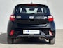 Hyundai i10 1.0 Premium Handgeschakeld / Fabrieksgarantie tot 10-2029 / Stuur en Stoel verwarming / Achteruitrijcamera / Navigatie via Apple Carplay/Android Auto / Cruise control / Airco /