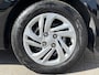 Hyundai i10 1.0 Premium Handgeschakeld / Fabrieksgarantie tot 10-2029 / Stuur en Stoel verwarming / Achteruitrijcamera / Navigatie via Apple Carplay/Android Auto / Cruise control / Airco /