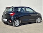 Hyundai i10 1.0 Premium Handgeschakeld / Fabrieksgarantie tot 10-2029 / Stuur en Stoel verwarming / Achteruitrijcamera / Navigatie via Apple Carplay/Android Auto / Cruise control / Airco /