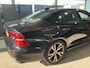 Volvo S60 2.0 T4 R-DESIGN AUTOMAAT Lederen sportstoelen | Open dak | Harman Kardon | HUD