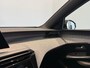 Peugeot 5008 1.6 Plug-in Hybrid 195 GT 7p l Camera l Apple carplay & android auto l Panoramadak l Stoelmassage |