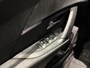 Peugeot e-2008 EV Allure 50 kWh l Camera l Apple carplay & Android auto l Parkeersensoren |