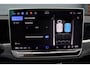 Volkswagen Passat Variant 1.5 eHybrid R-Line Edition | ACC | Panoramadak | Harman&Kardon | Massage | HUD | Trekhaak | iQ.Light | Stoelverwarming V+A | Zonnerollo's |