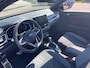 Volkswagen T-Roc 1.5 TSI R-Line Edition *Automaat*Navi via Carplay*Camera*Schuif/kanteldak*Climate Control*Adapt. Cruise Control*LM.Velgen*Zeer nette auto!