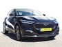 Ford Mustang Mach-E RWD 75 kWh | ADAPTIVE CRUISE | DODEHOEKDETECTIE | CAMERA | STUUR+STOEL+VOORRUITVERWARMING | PARKEERSENSOREN V+A | NAVI | APPLE CARPLAY / ANDROID AUTO | LMV 18" |